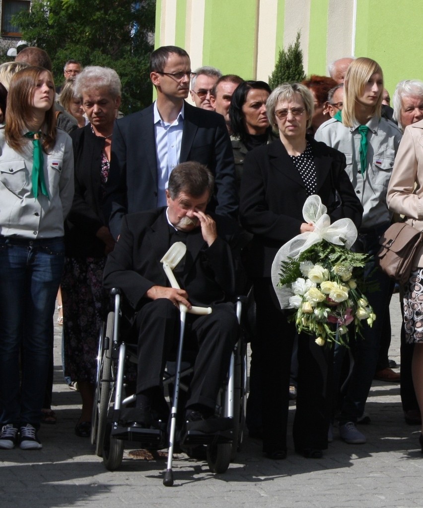 Olkusz. Odsłonięcie pomnika poświęconego pilotom...