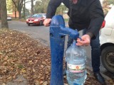 Z Łodzi znikają uliczne pompy wody. Z 1400 zostało ich 376