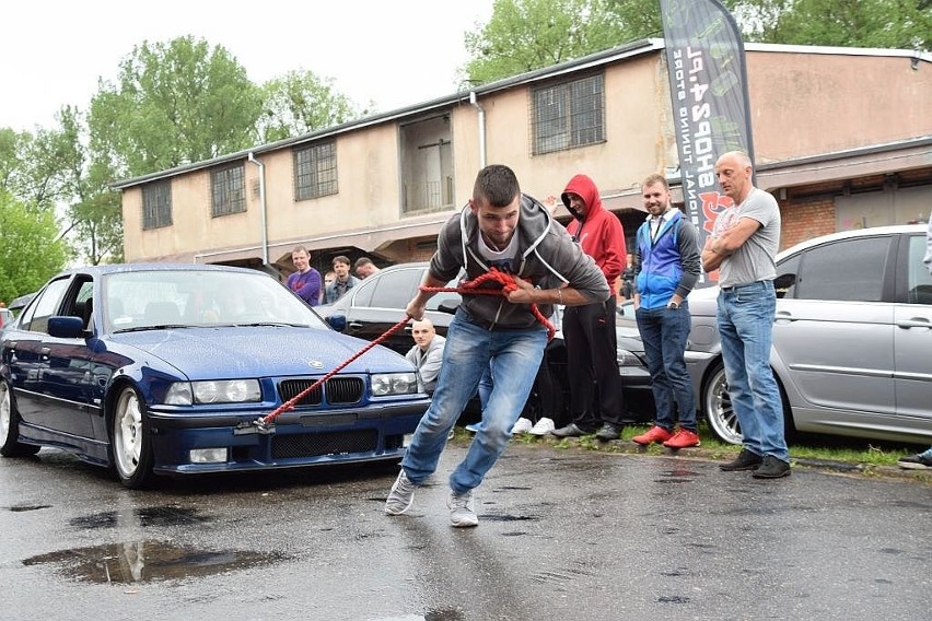 Kilkaset aut marki BMW z całego regionu przyjechało na...