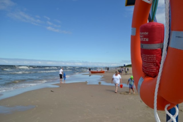 Tragedia na plaży zachodniej w Kołobrzegu. Z morza wyciągnięto dziś w południe ciało 38-letniego mieszkańca Poznania