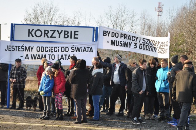 Protest w Korzybiu odbył się na dworcu kolejowym.