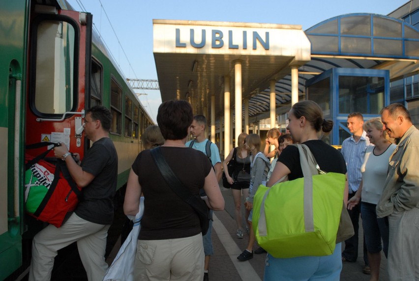 Wakacyjna zmiana rozkładu jazdy PKP. Będzie nowe połączenie kolejowe z Lublina nad morze