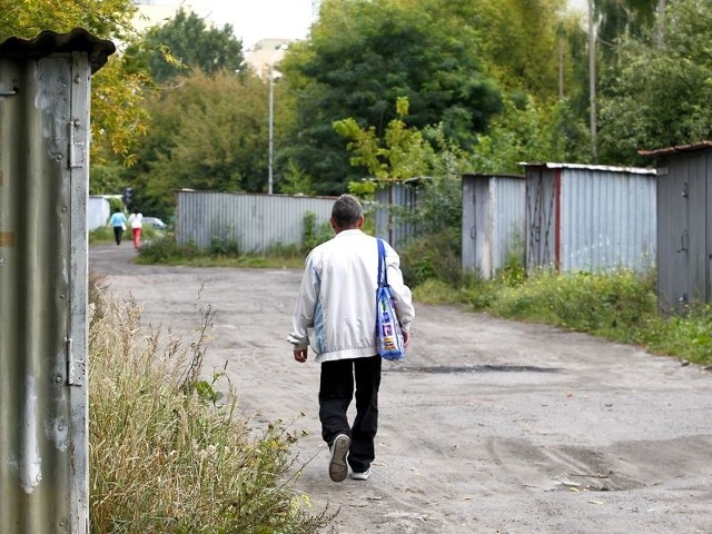 Garaż nr 83 przy ul. Racibora w Szczecinie już nie istnieje. Jego dalsze losy nie są znane. 