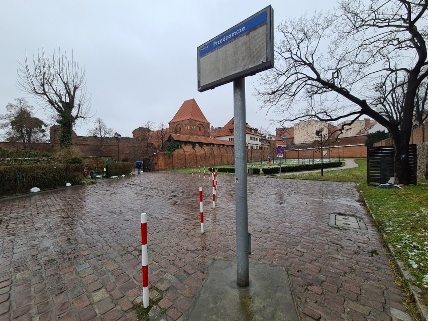 Miasto zapowiada nowy system informacji parkingowej w...