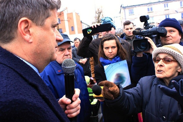 Janusz Palikot na targu w Zielonej Górze.