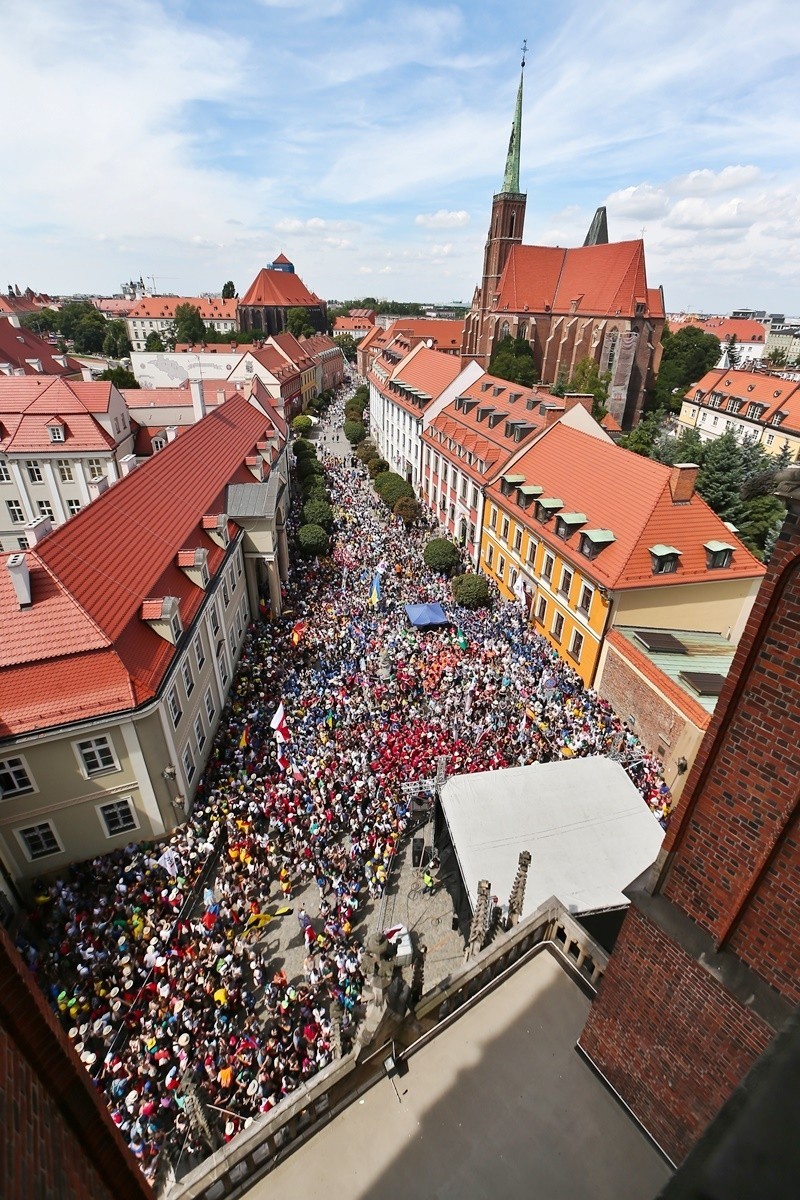 Tysiące radosnych pielgrzymów na Ostrowie Tumskim (ZDJĘCIA, FILM)