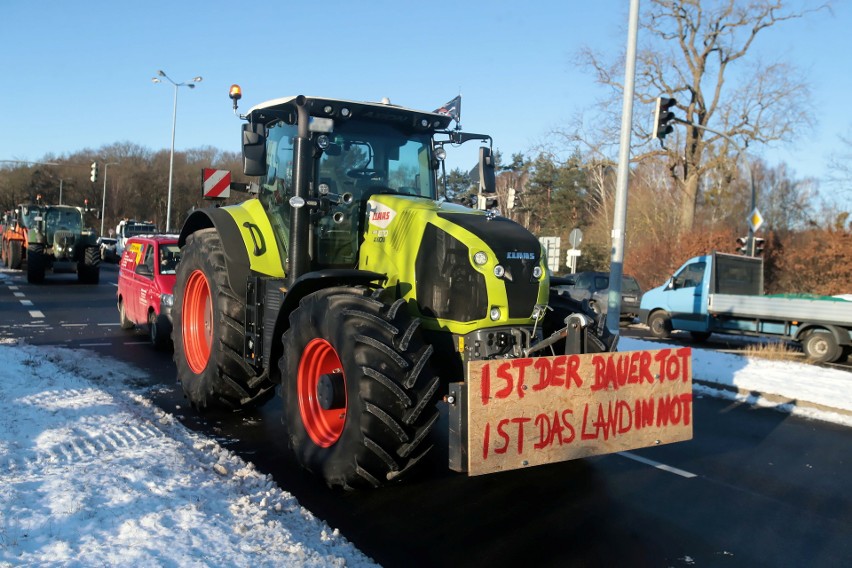 Protest - nazywany ze względu na skalę „strajkiem...