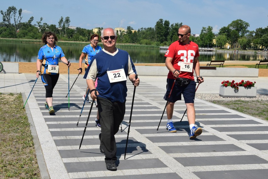 X Otwarte mistrzostwa Żnina w nordic walking w parku nad...