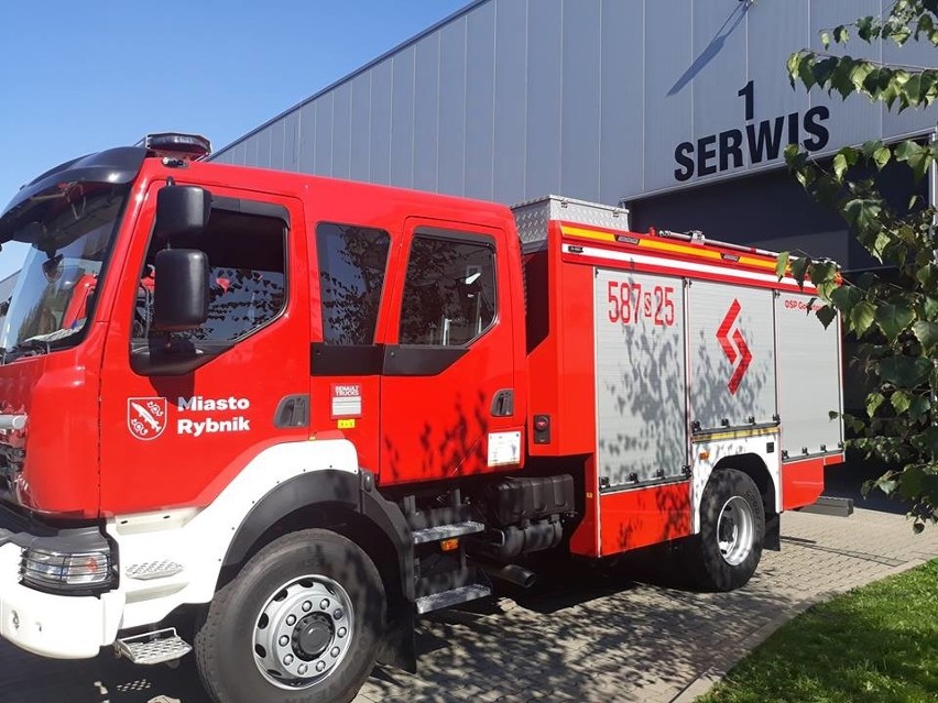 Rybnik: OSP Gotartowice ma nowy wóz strażacki