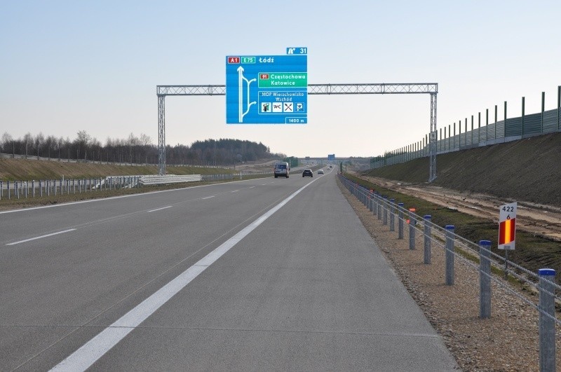 Prace wykończeniowe na częstochowskim odcinku autostrady A1...