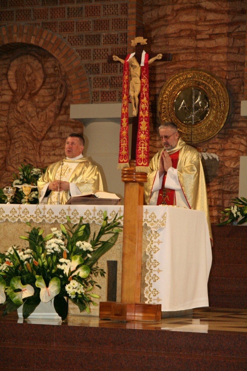 Po ciężkiej chorobie zmarł ksiądz Tomasz Chałupczak. Był sekretarzem biskupa kieleckiego, pracował we Włoszech. Miał niespełna 53 lata