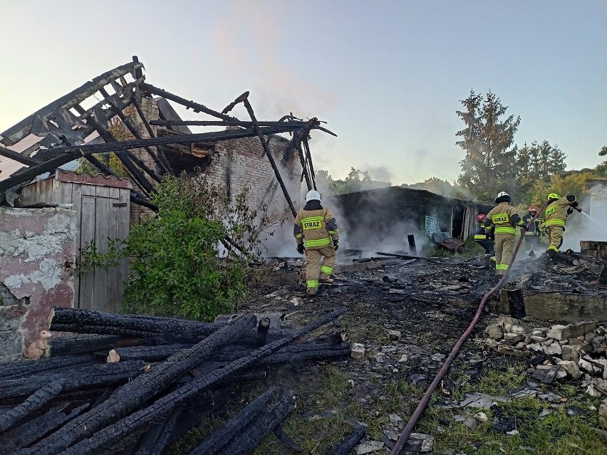 Pożar stodoły w miejscowości Widuchowa w gm. Busko-Zdrój.