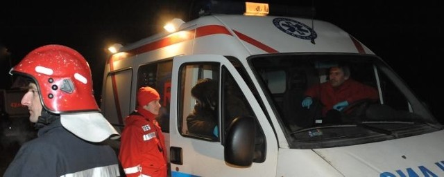 Wypadek autokaru w Tywonii k. JaroslawiaW nocy z poniedzialku na wtorek w Tywonii k. Jaroslawia ukrainski autokar wypadl z drogi. 1 osoba zginela, a 22 odwieziono do szpitala.