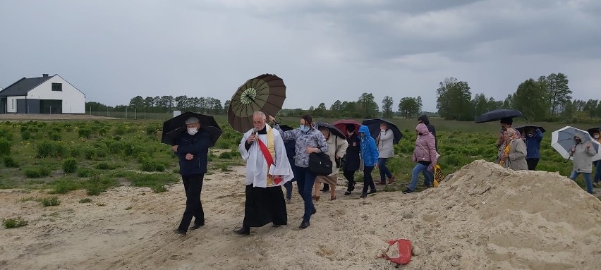 W Bychlewie poświęcono pola. Zobaczcie zdjęcia z uroczystości