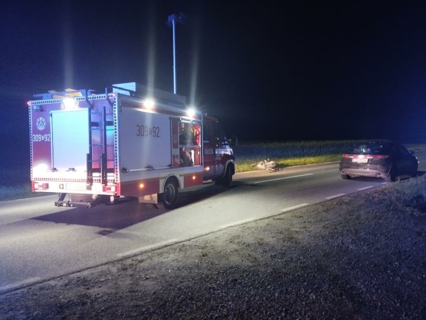 Dramat na drodze w Promniku. Motocyklista zginął na miejscu po czołowym zderzeniu z osobowym autem