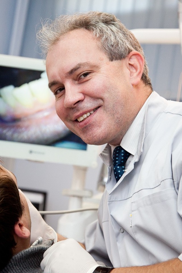 Eskulap 2013, dr Jacek Kukła, stomatolog, SMS o treści DENT.5 na nr 72355