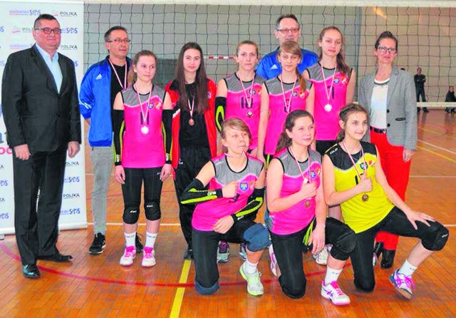 Młodziczki OKS_Volley Opatów wywalczyły wicemistrzostwo województwa świętokrzyskiego.