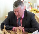 Anatolij Karpow w Ustroniu. Słynny arcymistrz szachowy jest gościem specjalnym Festiwalu Szachowego