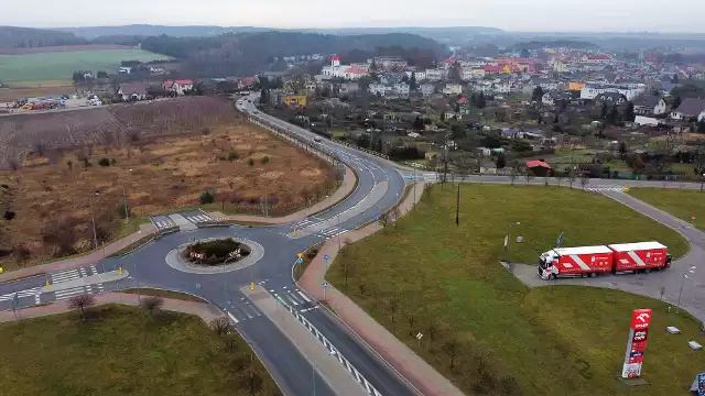 Z tego miejsca na południowych rogatkach Kamienia Krajeńskiego wyprowadzona zostanie na północ obwodnica tego miasteczka.