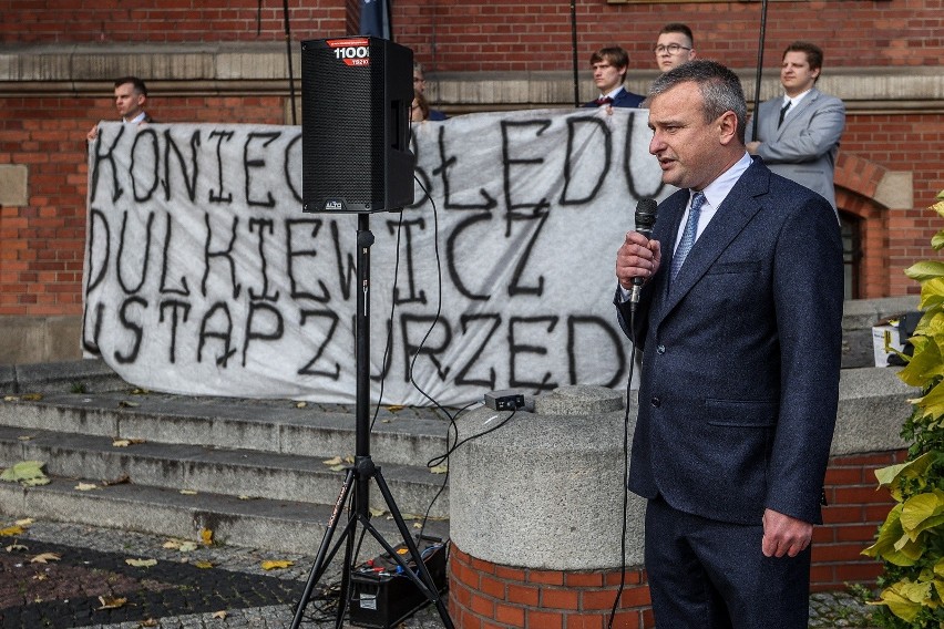 Ruch Narodowy oraz Młodzież Wszechpolska wspólnie protestowali przeciwko polityce gdańskiego Ratusza. ZDJĘCIA