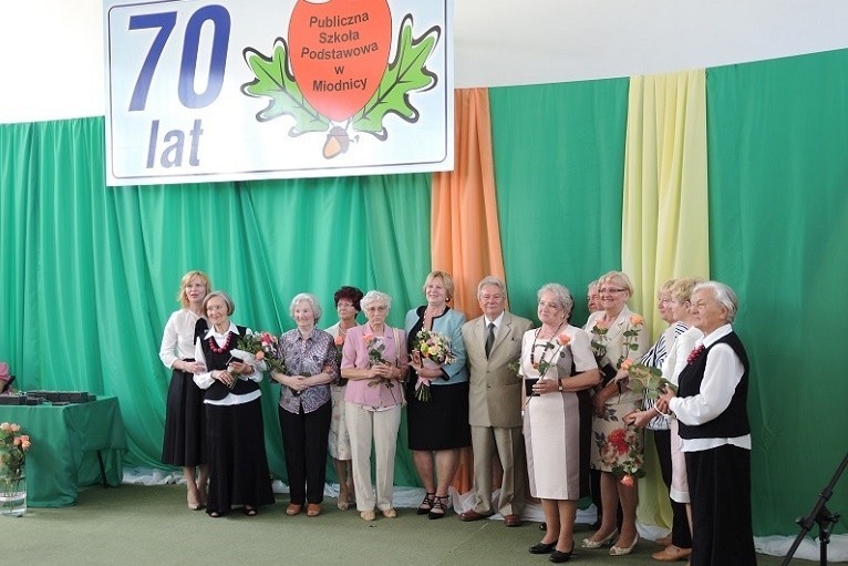 70 lat istnienia Szkoły Podstawowej w Miodnicy