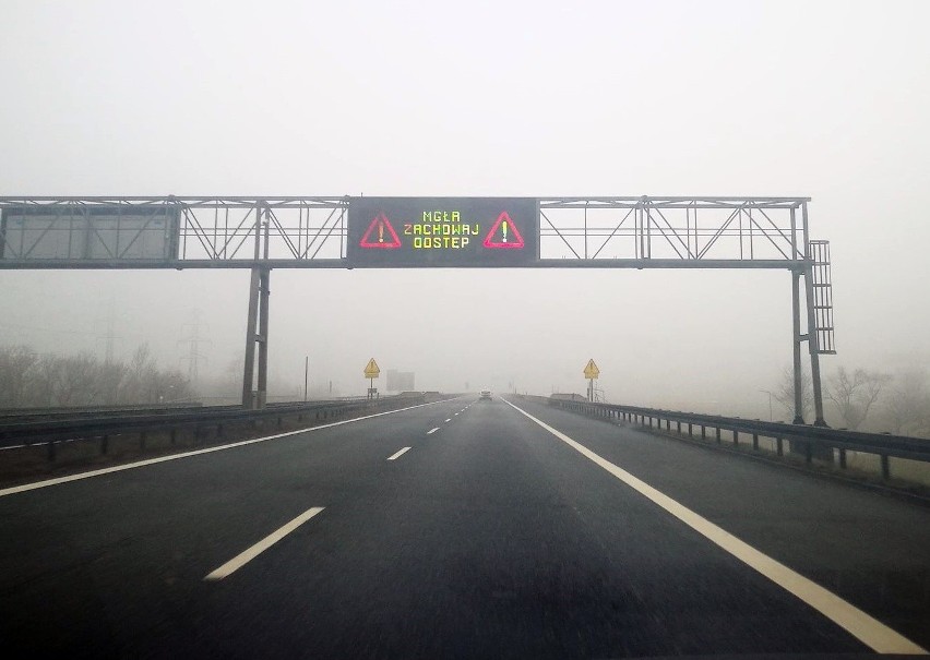 Gęste mgły na autostardzie A4 w Katowicach i innych drogach....