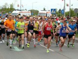 Ukraińcy i Białorusini zdominowali Półmaraton Kurpiowski. Zobacz zdjęcia i wideo