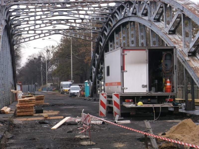 Remont mostu Jagiellońskiego opóźniony przez awarię gazociągu. Postoimy dłużej w korkach