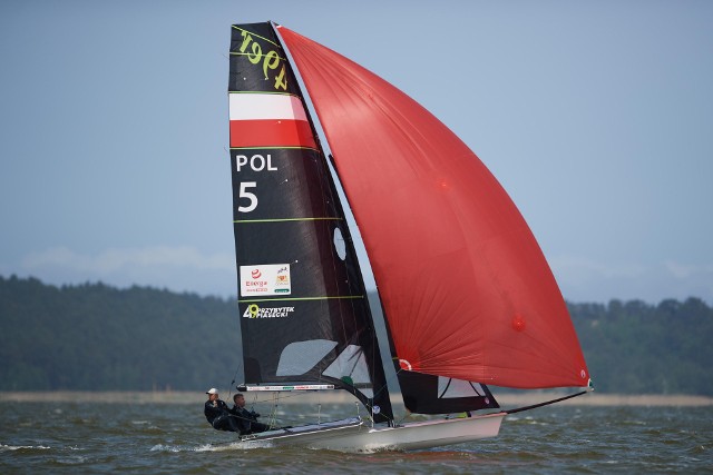 Łukasz Przybytek i Jacek Piasecki podczas wyścigu w klasie 49er o Puchar Polskiego Związku Żeglarskiego