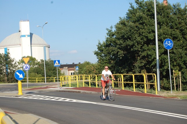 Ulica Nowa od miesięcy była zamknięta. Budowane tu rondo jest gotowe. Niektórzy już korzystają