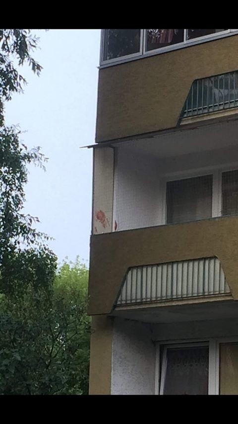 Kraków. Krew na balkonie, pobili się podczas libacji w mieszkaniu