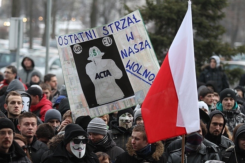 Protest przeciwko podpisaniu ACTA w Kielcach