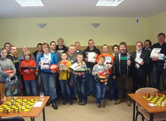 W szachowym turnieju w Rokitnie wystartowało 22 Lubuszan i Wielkopolan.