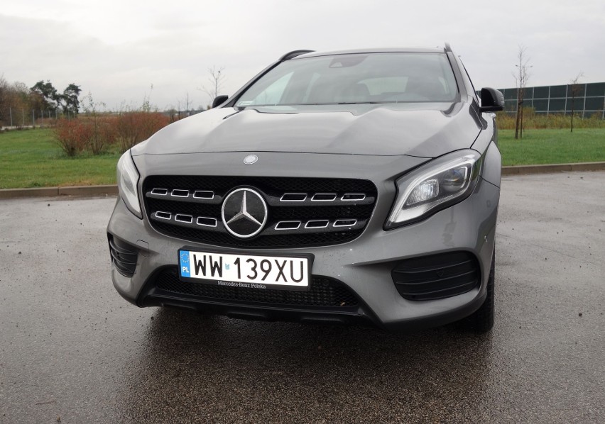 Mercedes GLA 220 4Matic...