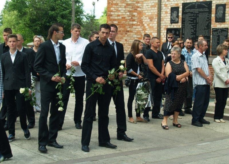 Pogrzeb odbył się przed południem w kościele pw. św. Rocha w...