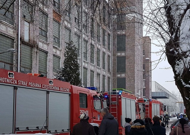 Do pożaru w hali produkcyjnej Polontexu przy ul. Rejtana w Częstochowie doszło 16 stycznia ok. godz. 11.20.