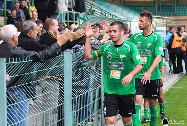 GKS Bogdanka wygrała wszystkie spotkania na swoim boisku, oprócz pierwszego – z Okocimskim (1:2)