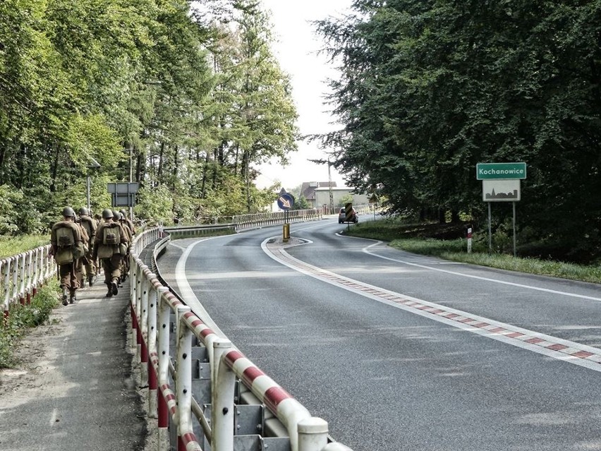 Kochcice: manewry wojskowe pod Kochcicami z udziałem 74 GPP