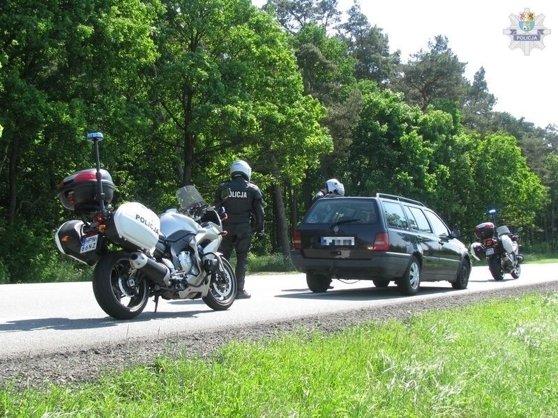 Policjanci na motorach