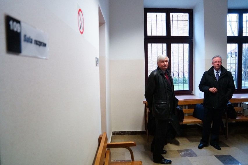 Brzesko: ruszył proces byłego prezydenta Tarnowa Ryszarda Ścigały [ZDJĘCIA]