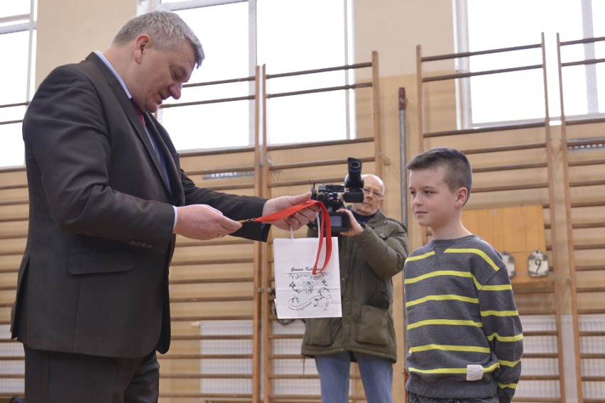 Adrian Grodzki od razu zaczął ratować młodszego kolegę, gdy...