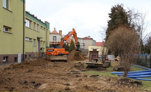Prace przy ul. Białostockiej mają się zakończyć do 31 maja tego roku.