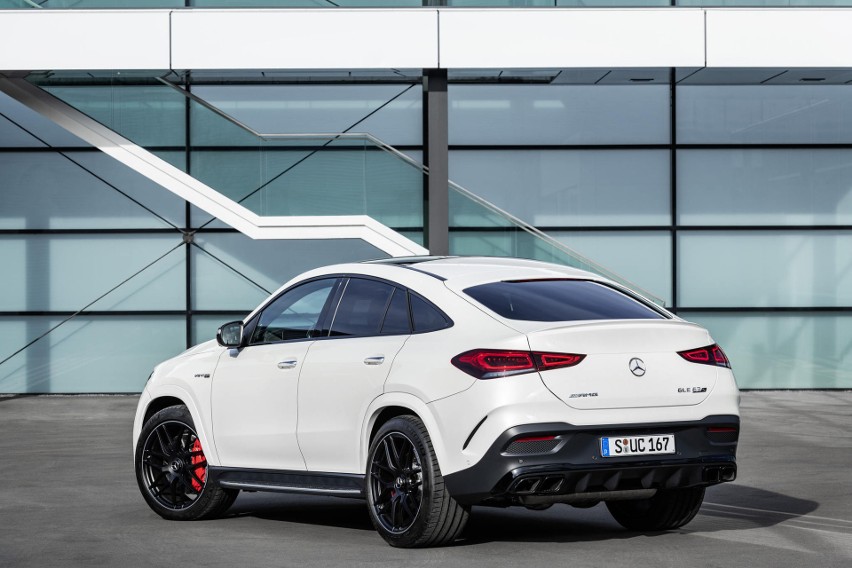 Stylizacja nadwozia GLE 63 Coupé to typowe rozwiązania AMG....