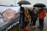 Mieszkańcy Somonina protestowali w związku z wyburzeniem dawnej cegielni