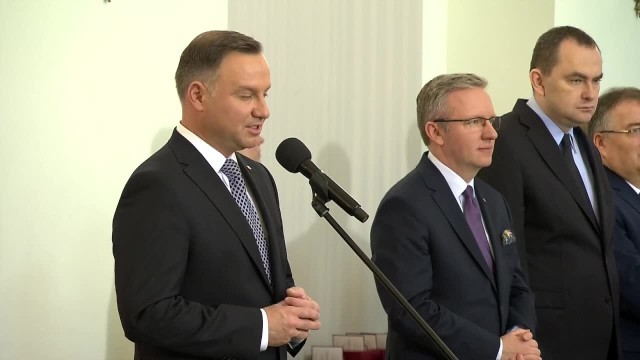 "Jesteście bohaterami!". Prezydent Andrzej Duda wręczył odznaczenia państwowe w Dniu Pamięci "Żołnierzy Wyklętych"