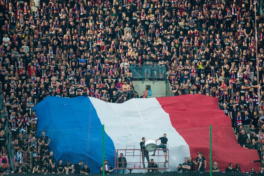 Czy stadion przy Reymonta zapełni się kibicami także w I...