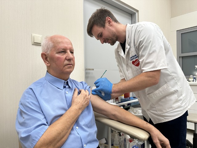 Kazimierz Tobiasz, 77-latek z Rzeszowa, regularnie szczepi się wraz całą rodziną