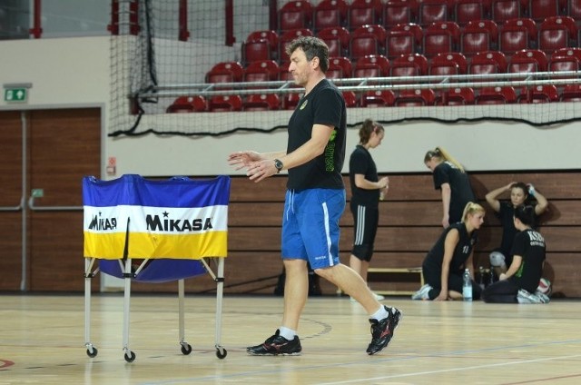 Dariusz Parkitny otrzymał propozycję kontynuowania pracy w ostrowieckim klubie. To pierwsza decyzja personalna po sezonie 2014/2015.
