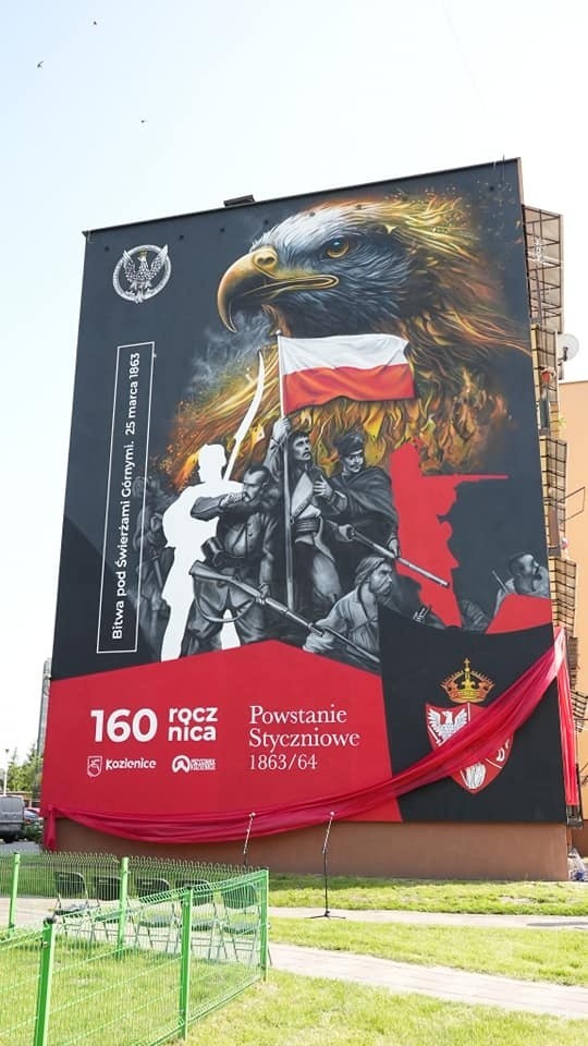 W Świerżach Górnych koło Kozienic odsłonięto mural upamiętniający zwycięską bitwę powstańców styczniowych. Zobaczcie zdjęcia