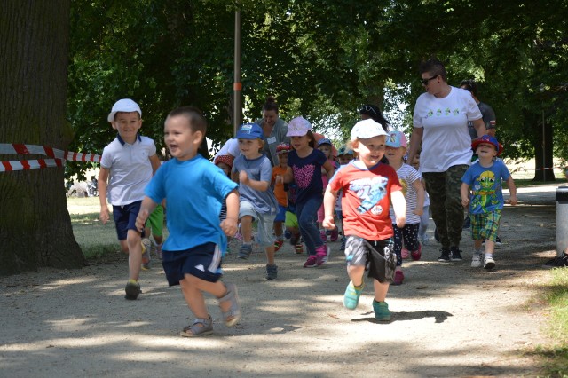 BajkaRun w Opolu. W zawodach wystartowało ok. 300 dzieci. Najmłodsi mieli po 3 lata.